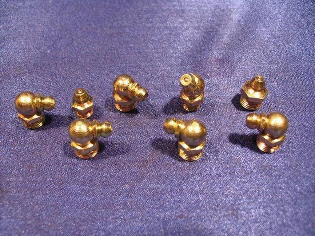 SMAROWNICZKA M8X1 90 KATOWA