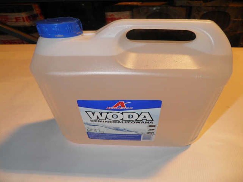 WODA DESTYLOWANA 5L