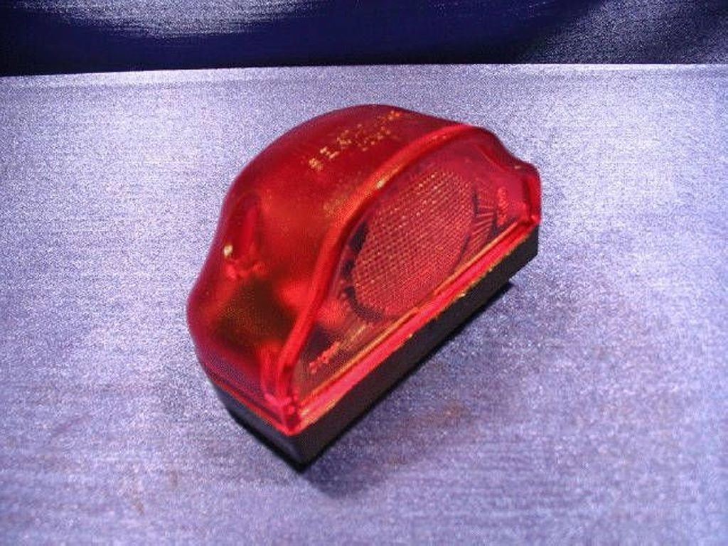 LAMPA OSWIETL.TABL.REJ.CZERWONA