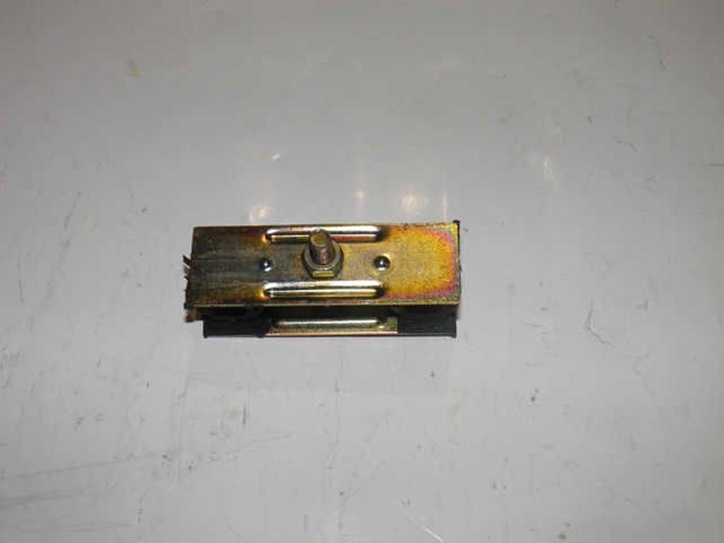 TLUMIK DRGAN LAMPY TYLNEJ 1 SZT.