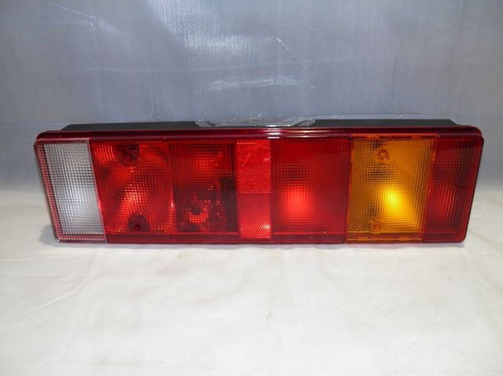 LÁMPA ASSEMBLY7-SEG.LEFT KÁBEL NÉLKÜL