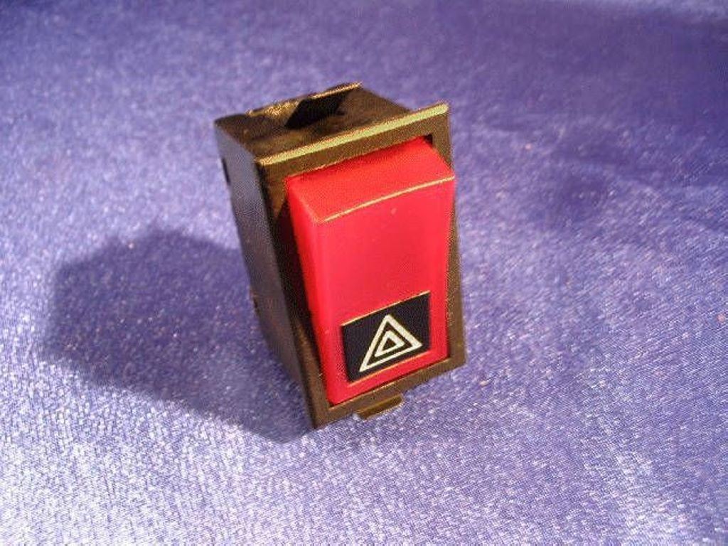 PRZELACZNIK SWIATEL AWAR.VOLVO F12