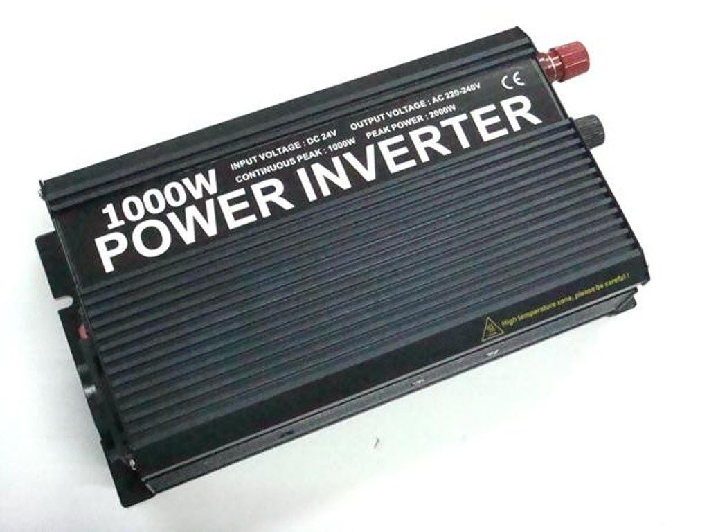 FESZÜLTSÉG ÁTALAKÍTÓ 24V/220V 1000W