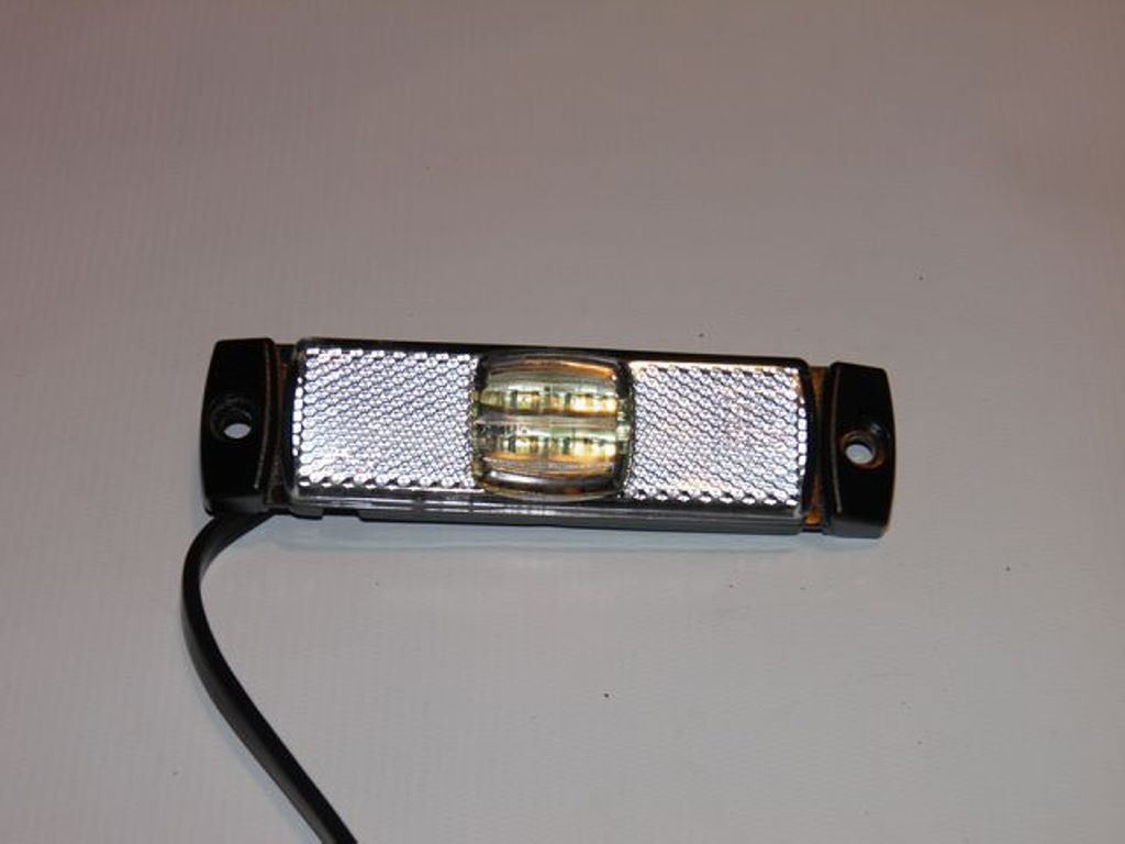 SZÉLESSÉG, HELYZET, POZÍCIÓJELZŐ LÁMPA. LED FEHÉR 12/30V 130x32