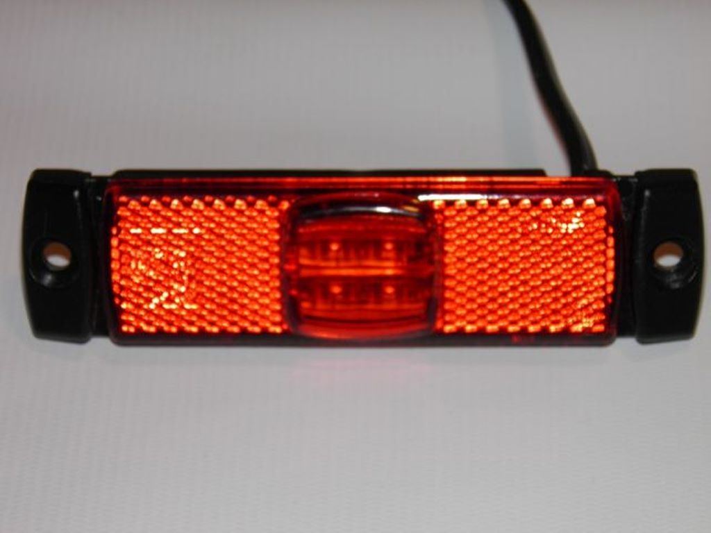 SZÉLESSÉG, HELYZET, POZÍCIÓJELZŐ LÁMPA. LED PIROS FÉNYES