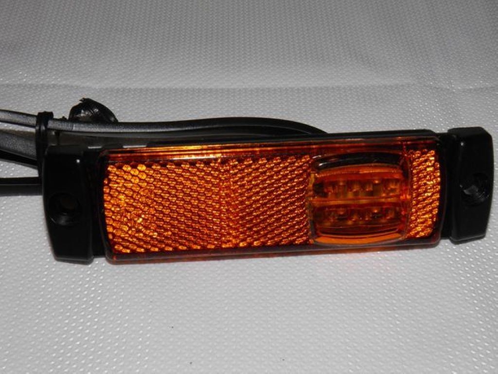 SZÉLESSÉG, HELYZET, POZÍCIÓJELZŐ LÁMPA. LED SÁRGA 12/24V 