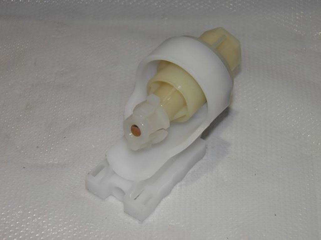 UCHWYT REFLEKTORA VOLVO FH