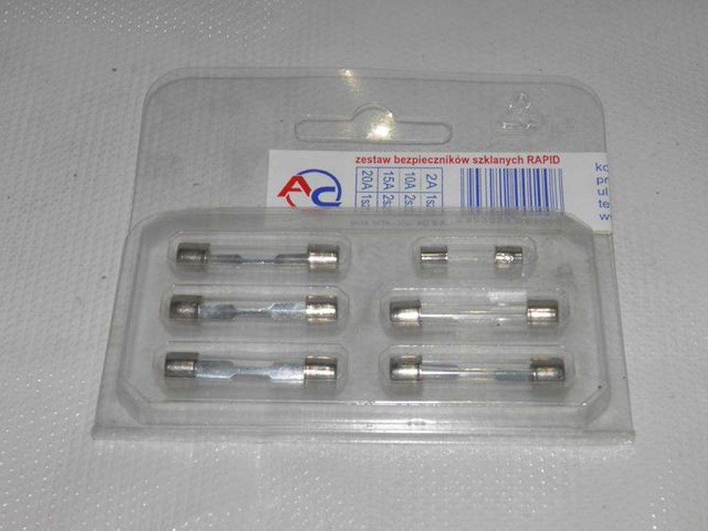 KÁBELCSÚSZKA, SZIGETELT, 6 MM