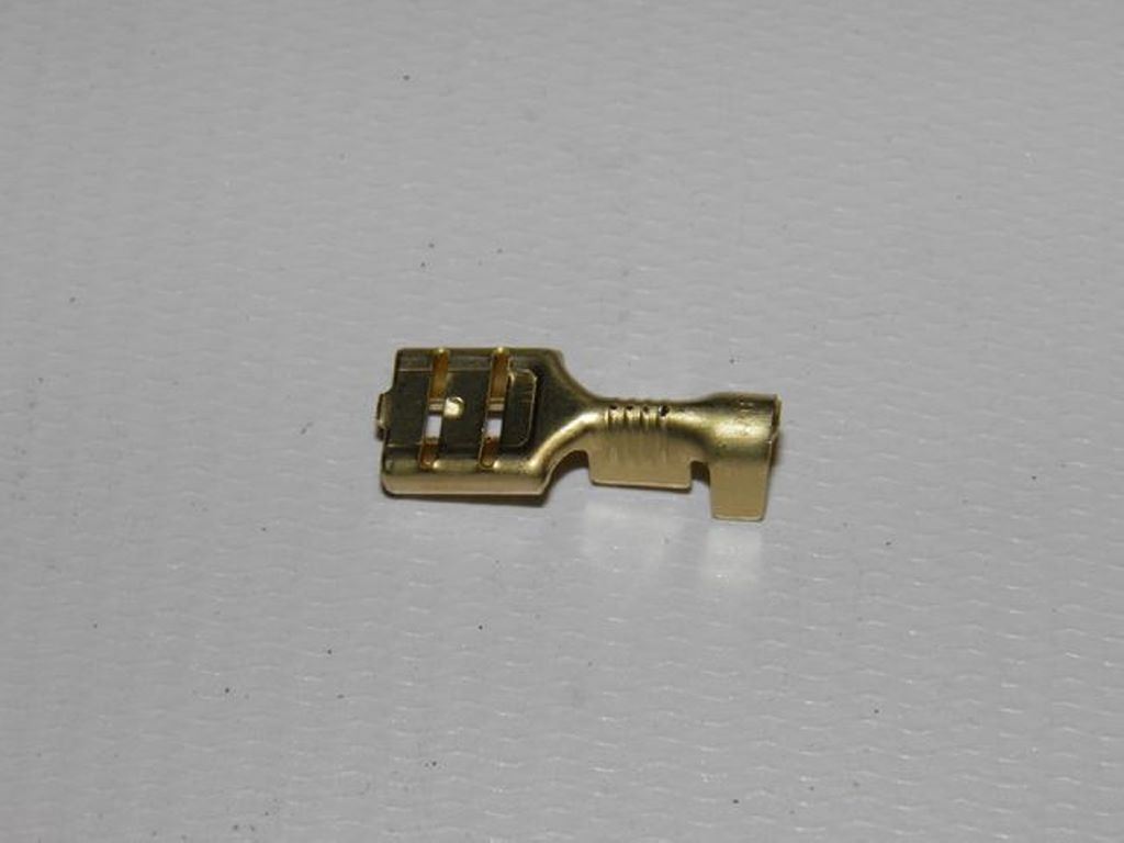 SZIGETELT NŐI SARU RÖGZÍTŐFÜL NÉLKÜL 2,5 MM?