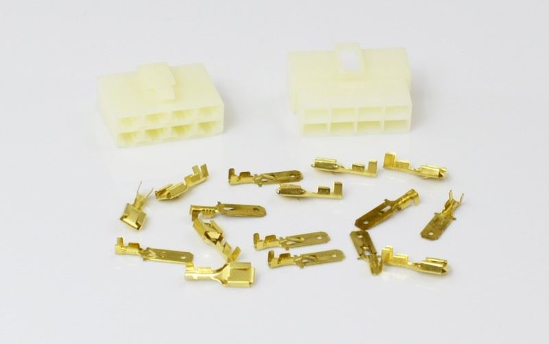 ON/OK-8 CSATLAKOZÓHÁZ KÉSZLET