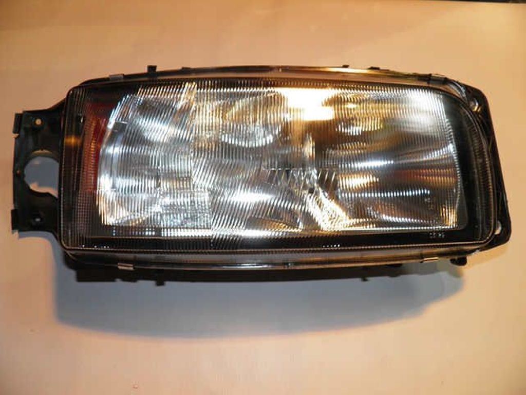 RVI PRÉMIUM FÉNYSZÓRÓ JOBB FÉNYSZÓRÓ NÉLKÜL.