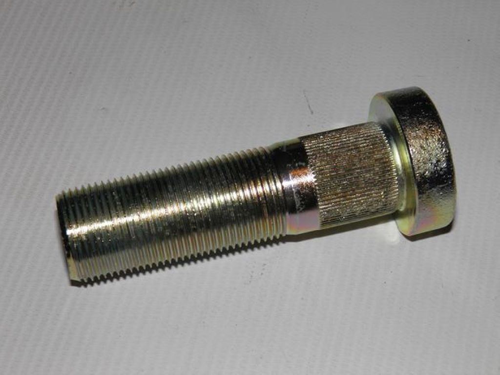 SRUBA KOLA SAF M22X1,5X78