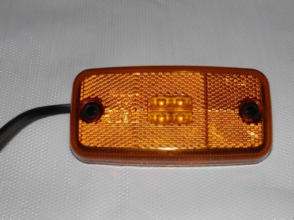 SZÉLESSÉG, HELYZET, POZÍCIÓJELZŐ LÁMPA. LED SÁRGA 12/30V 