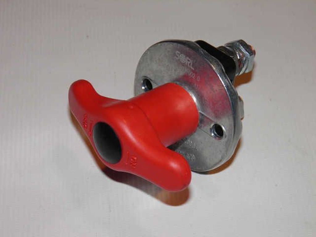 ODLACZNIK AKKUMULÁTOR  LIAZ,TATRA 24V