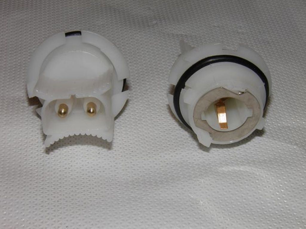 OPRAWKA LAMPY IRÁNYJELZŐ VOLVO FH-12 2-POLA