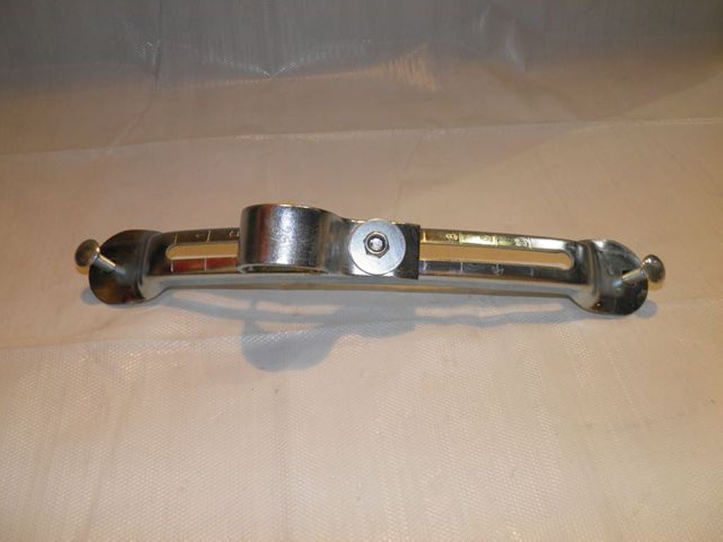 TÁMASZTÉK KIEGÉSZÍTŐ FI42 MOZGATHATÓ FÉM