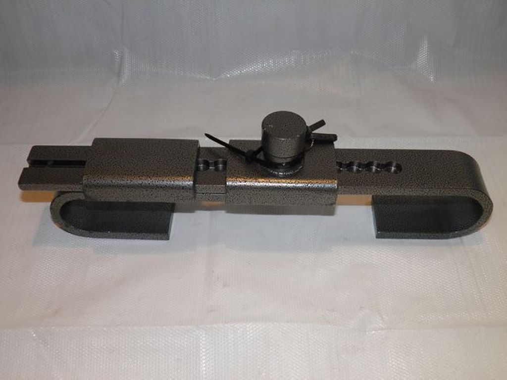 A FÉLPÓTKOCSI AJTAJÁNAK RÖGZÍTÉSE