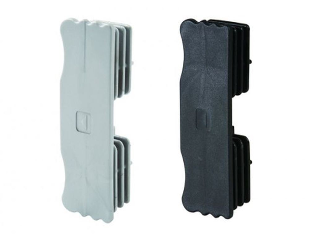 ZASLEPKA PLASTIKOWA PROFILU ALUM.CZARNA