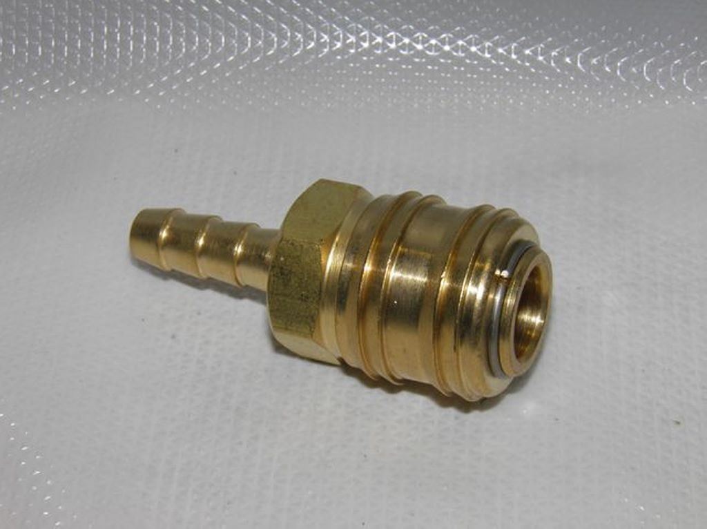 SZYBKOZLACZE PNEUM.WAZ FI8MM