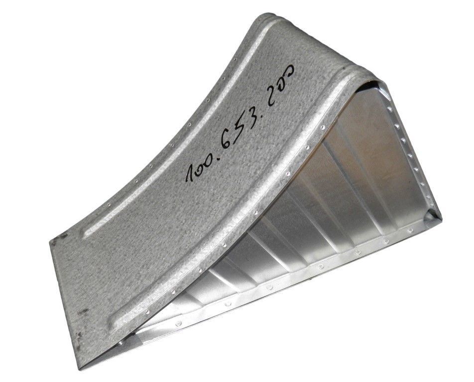 KERÉKÉK SZÉLESSÉGE 200MM HORGANYZOTT