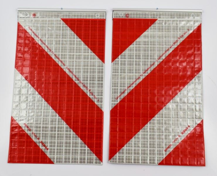 FÉNYVISSZAVERŐ TÁBLA FELVONÓKHOZ L+R készlet