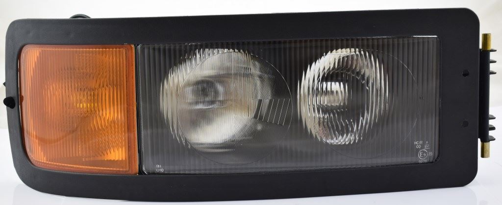 FÉNYSZÓRÓ MAN F2000 JOBBRÓL