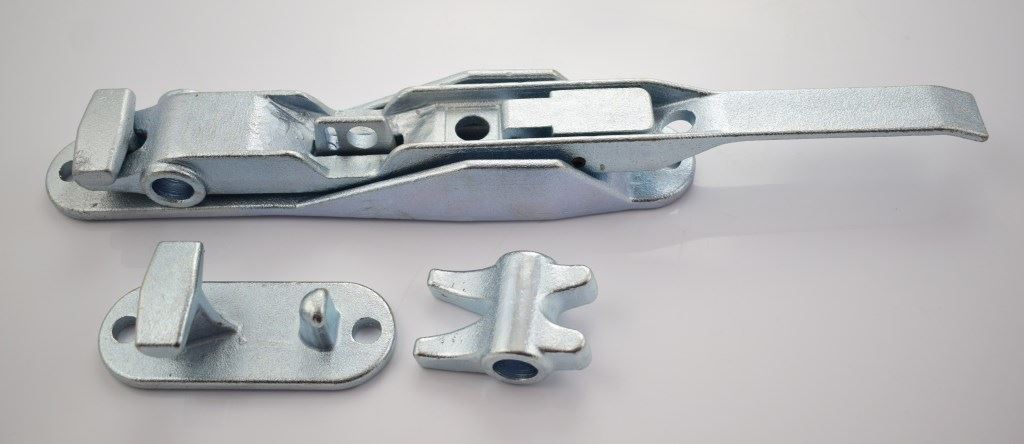 BOYRIVEN FÉLPÓTKOCSI HÁTSÓ AJTÓZÁR