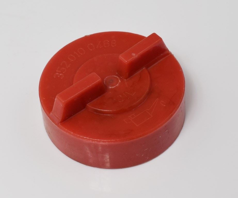 KOREK WLEWU OLEJU MB