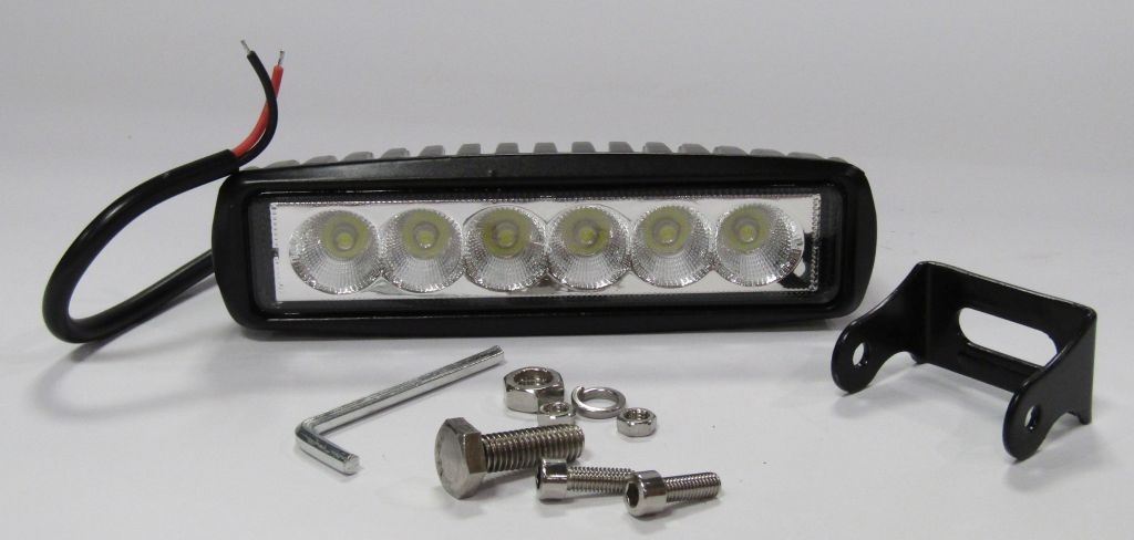 MUNKA LÁMPA LED EGYENES.6LEDY 6X3W