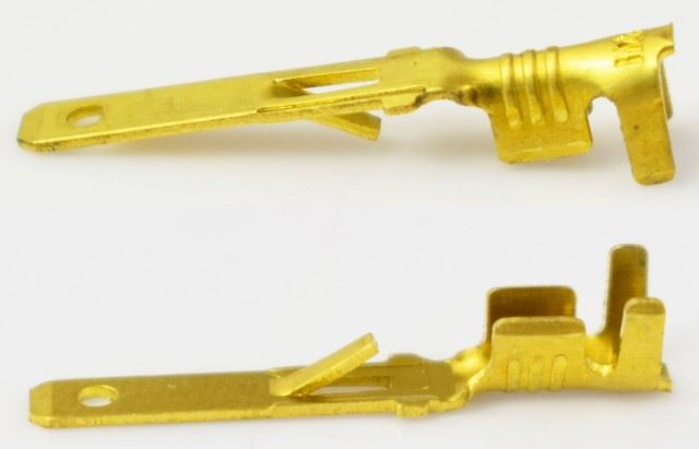 KONEKTORKI MESKIE DO GNIAZDA 1318