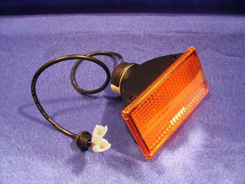 LAMPA POZYCYJNA VOLVO ZOLTA