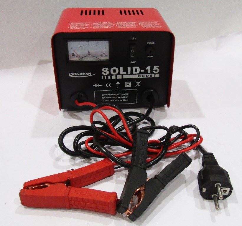 EGYENIRÁNYÍTÓ SZILÁRD 15 230V TÖLTŐÁRAM 6A